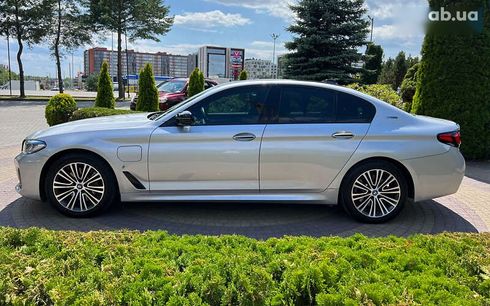 BMW 5 серия 2018 - фото 4