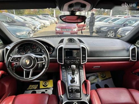 Porsche Cayenne 2016 - фото 8