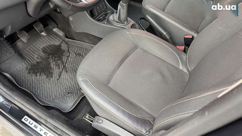 Renault Duster 2017 - фото 22