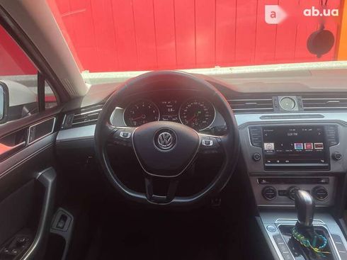 Volkswagen Passat 2015 - фото 13