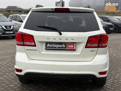 Dodge Journey 2014 белый - фото 8