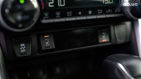 Toyota RAV4 2020 - фото 23