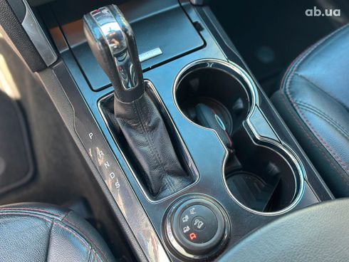 Ford Explorer 2017 красный - фото 38