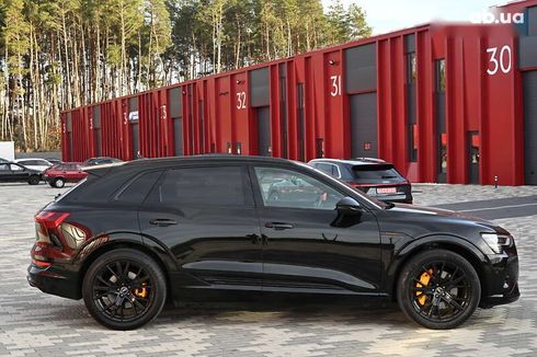 Audi E-Tron 2022 - фото 3