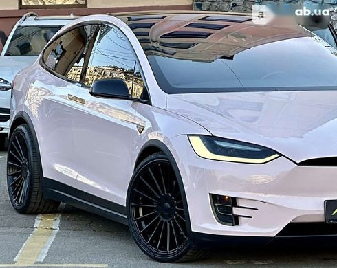 Tesla Model X 2016 - фото 13