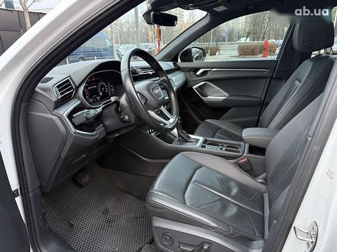 Audi Q3 2021 - фото 13