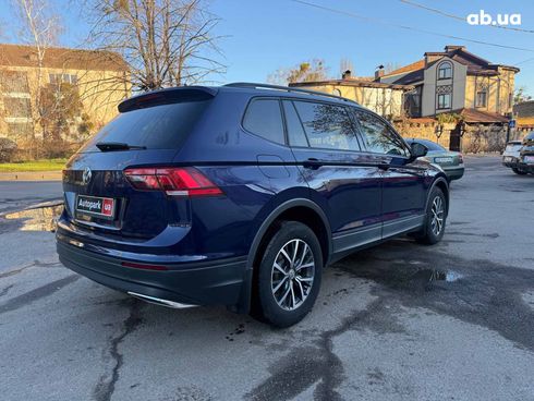 Volkswagen Tiguan 2020 синий - фото 5
