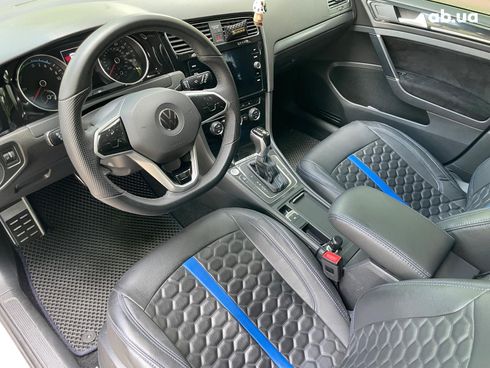 Volkswagen e-Golf 2017 белый - фото 35