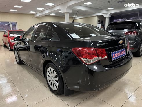 Chevrolet Cruze 2011 черный - фото 7