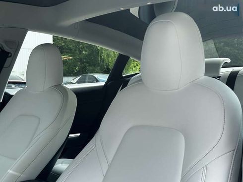 Tesla Model 3 2021 - фото 14