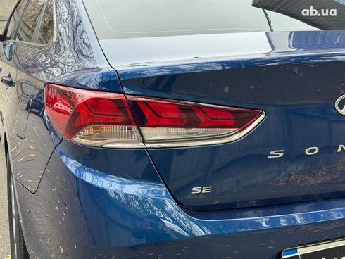 Hyundai Sonata 2018 синий - фото 20