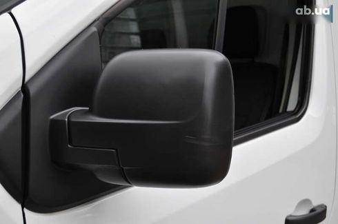 Renault Trafic 2021 - фото 16