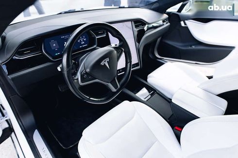 Tesla Model S 2020 - фото 12
