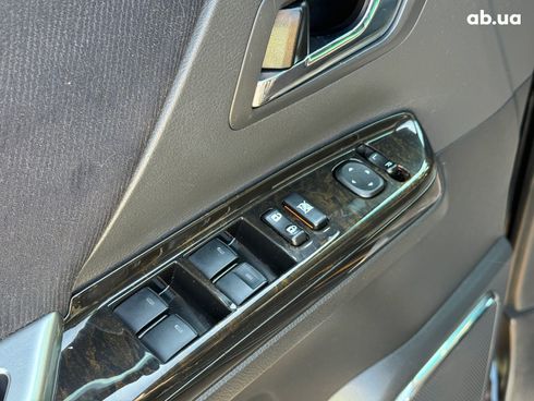 Toyota Vellfire 2011 черный - фото 16