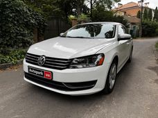 Продаж вживаних Volkswagen Passat 2012 року - купити на Автобазарі
