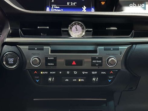 Lexus ES 2015 - фото 22