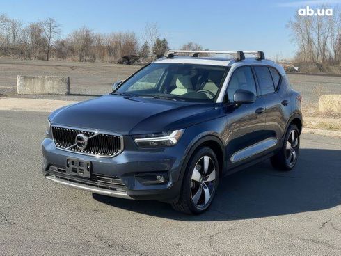 Volvo XC40 2021 - фото 3