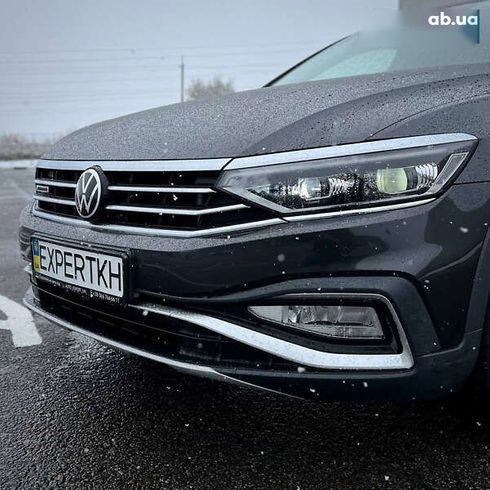 Volkswagen passat alltrack 2020 - фото 9