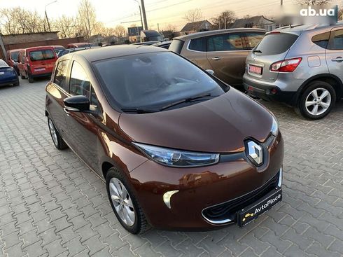 Renault Zoe 2015 - фото 13