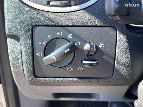 Ford Focus 2010 - фото 22