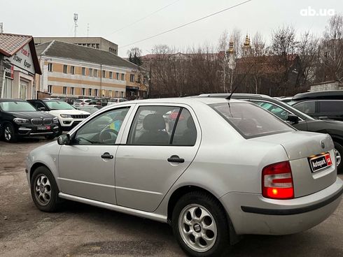 Skoda Fabia 2004 серый - фото 8