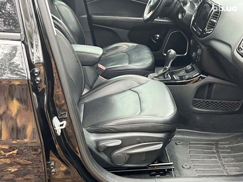 Jeep Compass 2017 черный - фото 33