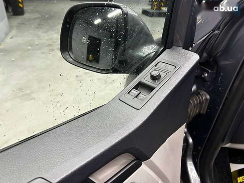 Volkswagen Transporter 2018 - фото 7