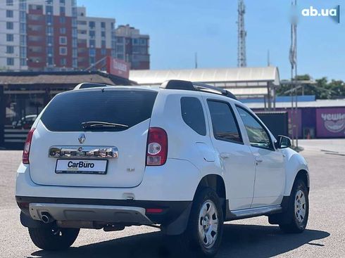 Renault Duster 2014 - фото 11