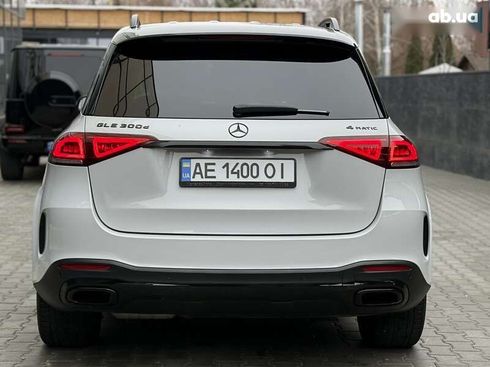 Mercedes-Benz GLE-Class 2021 - фото 9