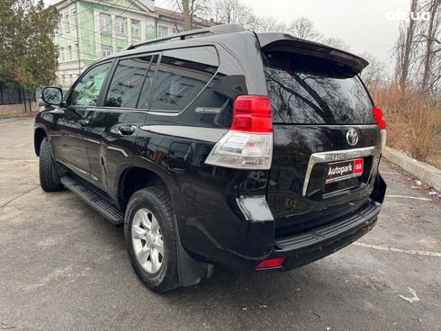 Toyota Land Cruiser Prado 2012 черный - фото 8