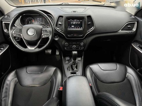 Jeep Cherokee 2018 - фото 21