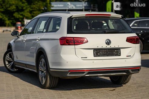 Volkswagen passat alltrack 2019 - фото 13