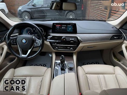 BMW 5 серия 2017 - фото 13