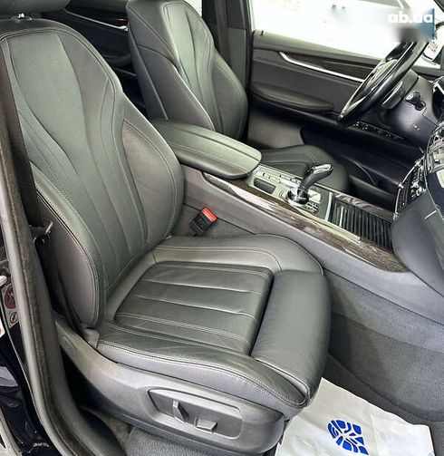 BMW X5 2017 - фото 11