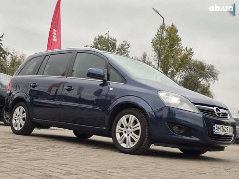 Opel Zafira 2011 - фото 6