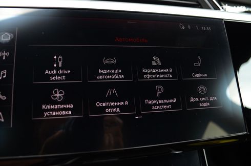 Audi E-Tron 2019 серый - фото 14