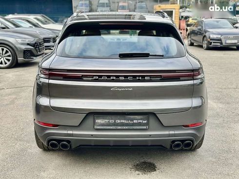 Porsche Cayenne 2024 - фото 17