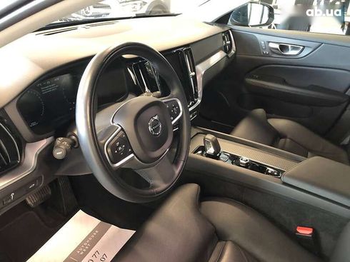 Volvo V60 2021 - фото 19