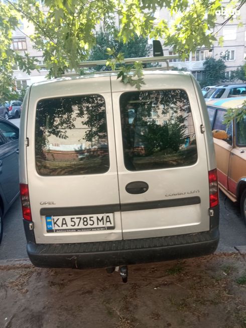 Opel Combo 2008 серебристый - фото 2