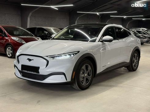 Ford Mustang Mach-E 2021 - фото 12