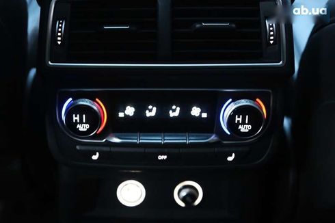 Audi Q7 2018 - фото 21