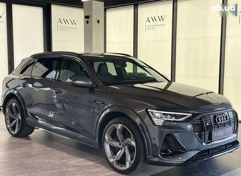 Audi e-tron S 2021 - фото 10