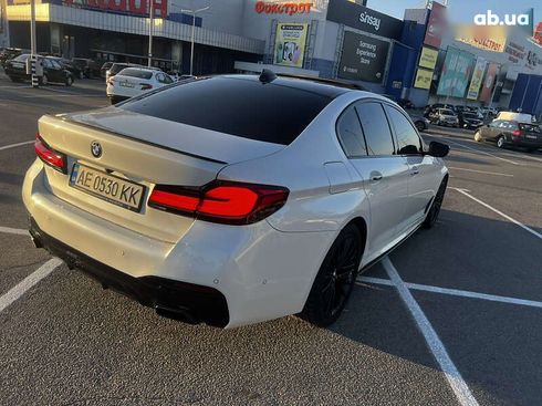BMW 5 серия 2017 - фото 6