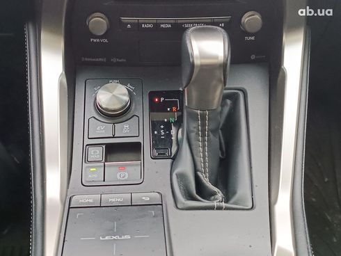 Lexus NX 2020 красный - фото 29