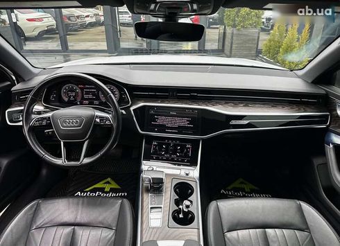 Audi A6 2020 - фото 30