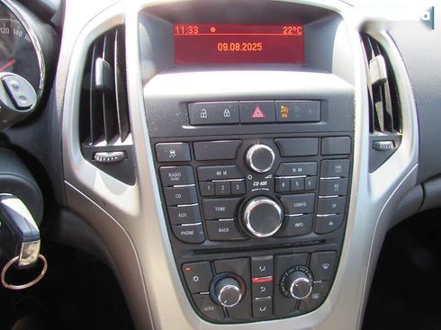 Opel Astra 2010 - фото 29