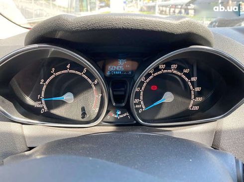 Ford Fiesta 2016 - фото 26