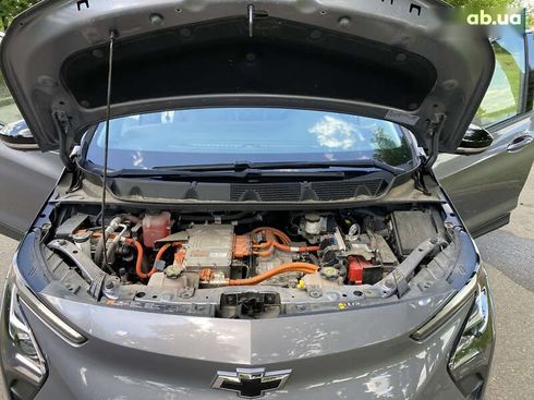 Chevrolet Bolt 2022 - фото 17