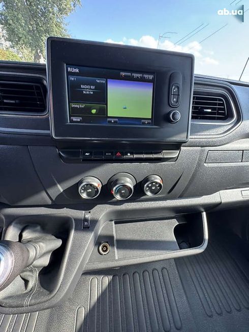 Renault Master 2021 - фото 17