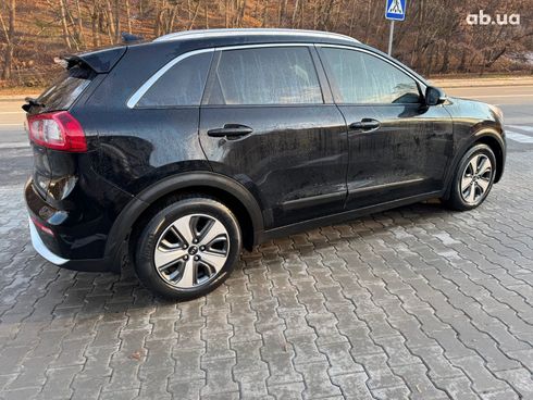 Kia Niro 2017 черный - фото 5